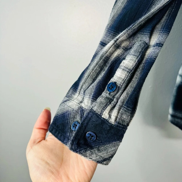 Plaid Blue Gray Button Down Flannel Long Sleeves Women's XL Indigo - Picture 3 of 7